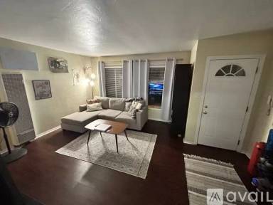 Main picture of 2072 Oliver Ave