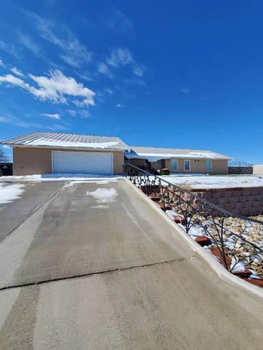 Main picture of 109 Jarvis Pl