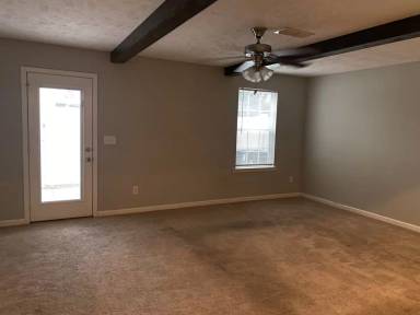 Main picture of 4345 Aurora Cir
