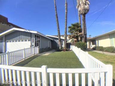 Main picture of 715 W Acacia Ave