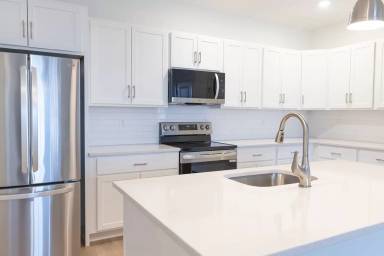 Main picture of 2220 N Susquehanna Trl