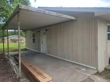 Main picture of 1403 Section Line Rd