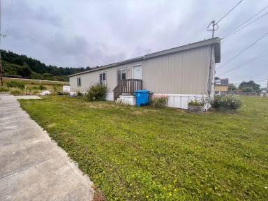 Main picture of 6613 2 St