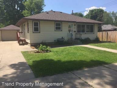 Main picture of 1109 8th Ave SW