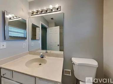 Main picture of 696 Blueberry Dr