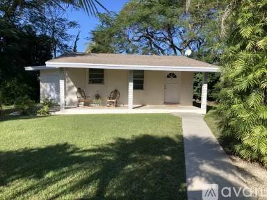 Main picture of 344 SW 4th St