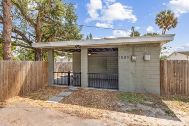 Main picture of 1009 Main St