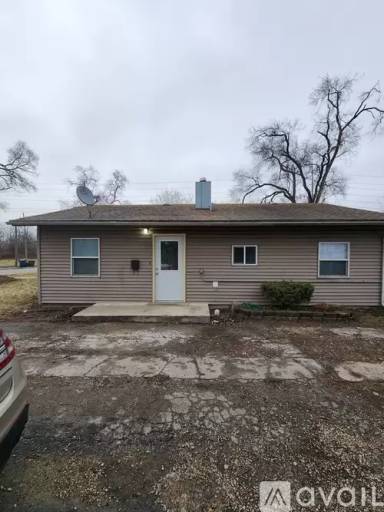 Main picture of 168 W 158th Pl