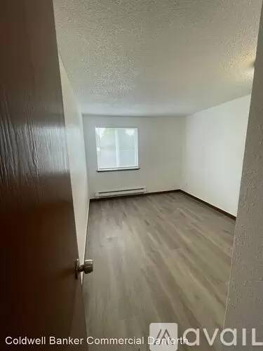 Main picture of 1819 S 93rd St