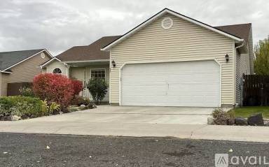 Main picture of 382 Hailee Ave