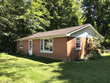Main picture of 200 Darrow Rd