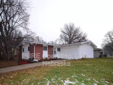 Main picture of 8624 Templeton Dr