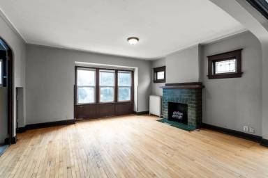 Main picture of 3007 N Maryland Ave
