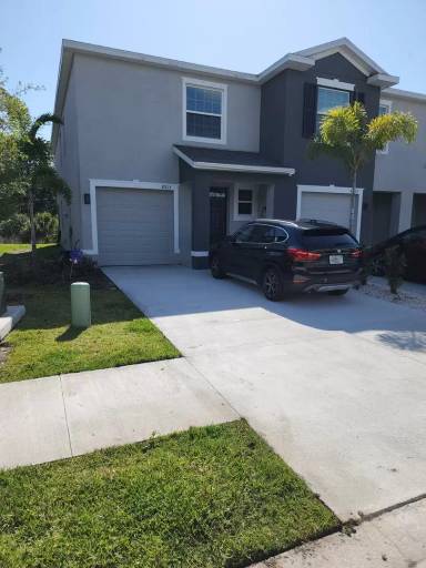 Main picture of 8913 Rookwood Ct