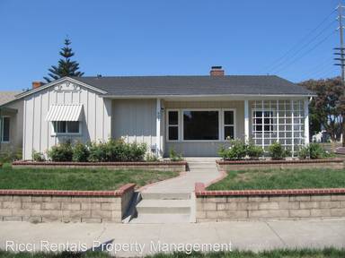 Main picture of 901 W Palmyra Ave