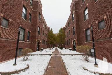 Main picture of 3823 N Fremont St