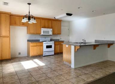 Main picture of 808 Powell St