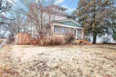 Main picture of 203 N Taylor St