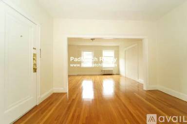 Main picture of 726 Washington St