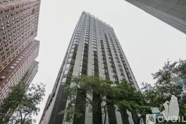 Main picture of 1111 N Dearborn Apartments