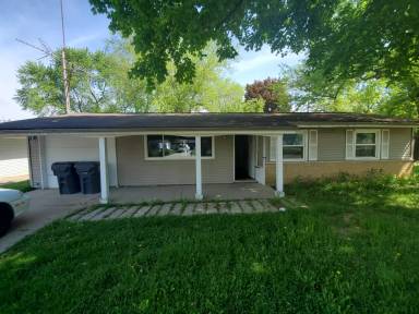 Main picture of 302 Hawthorne Ave