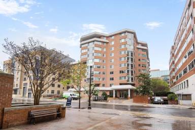 Main picture of Westview At Ballston Metro