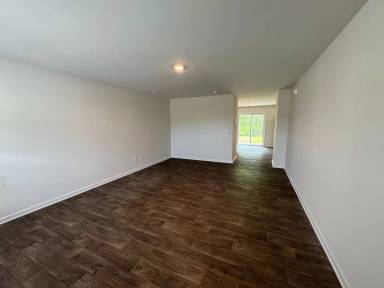 Main picture of 318 Kingsford Dr