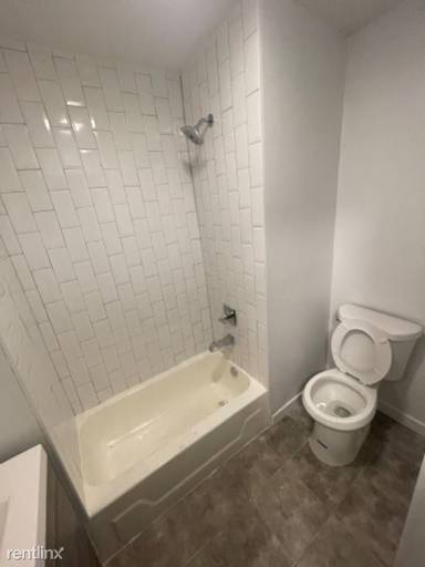 Main picture of 26 Oak St