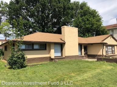 Main picture of 1546 University Ave