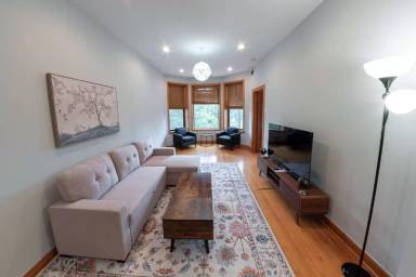 Main picture of 1219 N California Ave