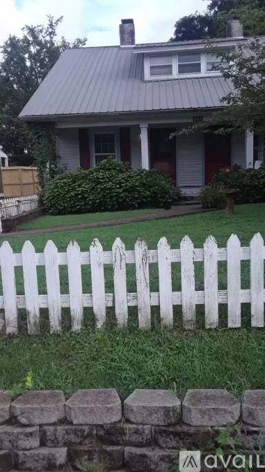 Main picture of 303 Morton Ave