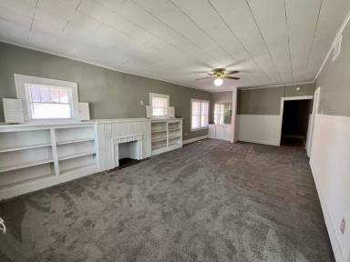 Main picture of 625 N 10th St