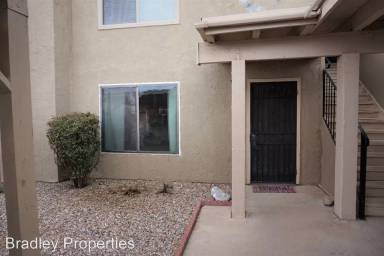 Main picture of 4419 Plaza Vis