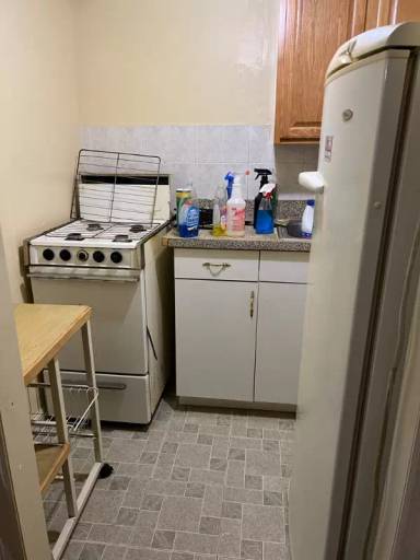 Main picture of 8715 Bedell Ln