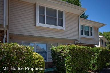 Main picture of 875 Martin Luther King Jr Blvd