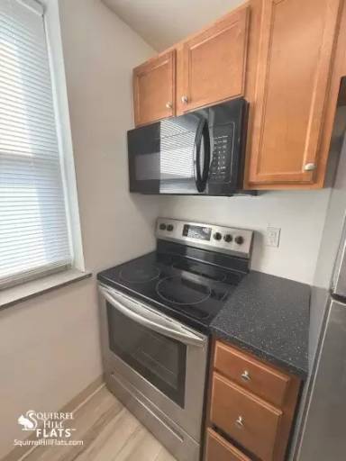 Main picture of 5710 Phillips Ave