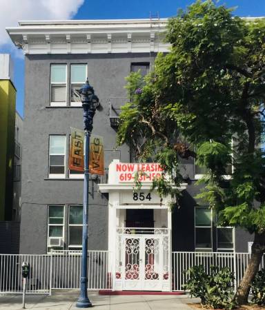Main picture of 854 10th Ave
