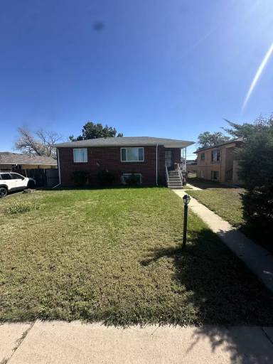 Main picture of 3680 Locust St