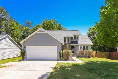 Main picture of 1200 Realm Ln