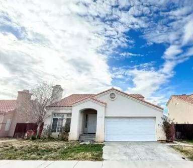Main picture of 37727 Harvey St