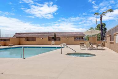 Main picture of 20235 N 3rd Dr