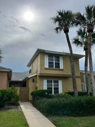 Main picture of 1410 Malibu Cir NE