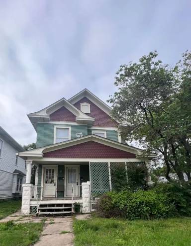 Main picture of 1400 SW 6th Ave