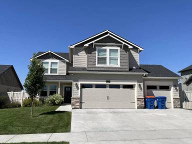 Main picture of 12534 W Oneida St