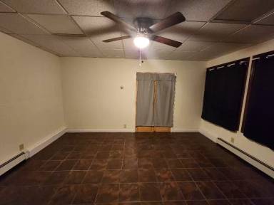Main picture of 5 Curley St