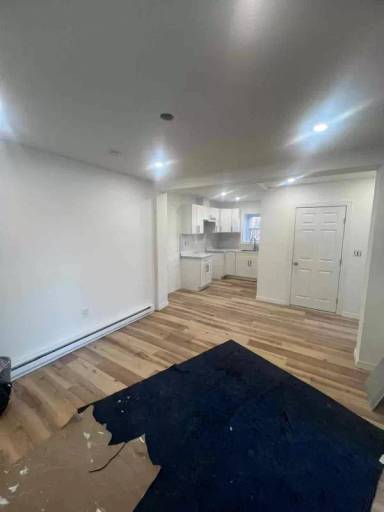 Main picture of 335 W Blaine St