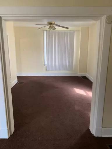 Main picture of 1040 Victoria Ave