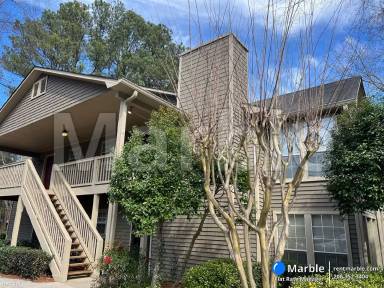 Main picture of 1904 Country Park Dr SE