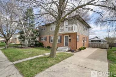 Main picture of 3631 10th Ave