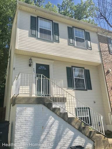 Main picture of 401 Mews Ct